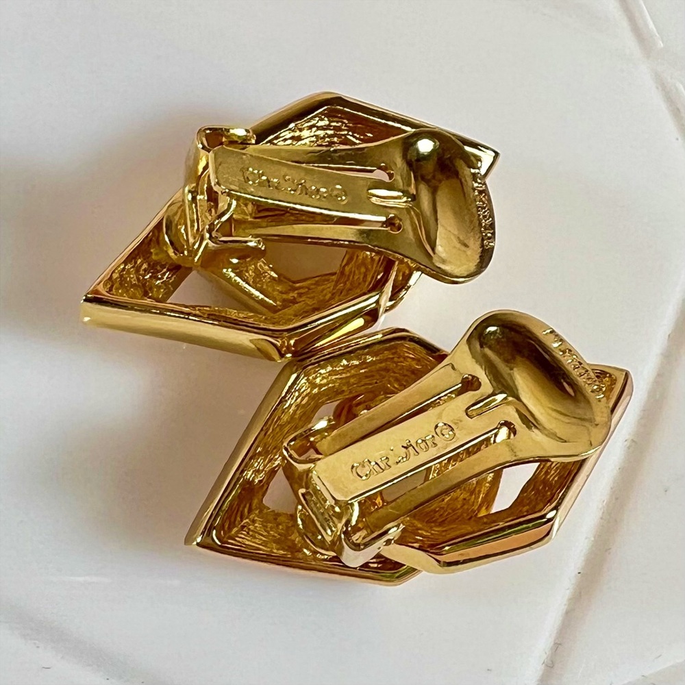 Christian Dior Abstract Gold Clip-On Earrings - Picture 8 of 9